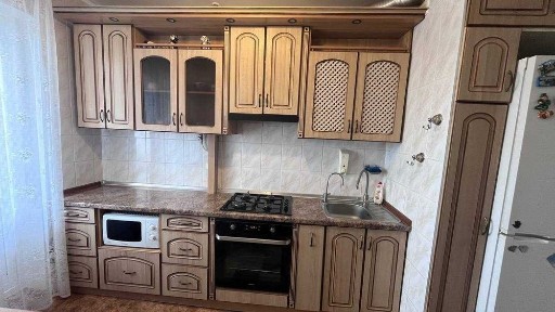 Продаж 3х кім. квартири з ремонтом район Савчука