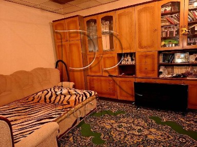 Продаж 3- кімн. квартири за адресою вул. Ревуцького, 13