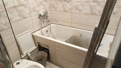 Продам 1 ком. Ул. Грушевского правый берег