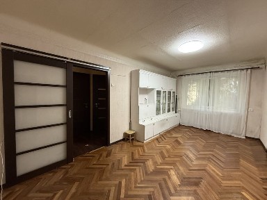 Соломʼянка, вул. В. Липківського 43 «Хрущівка»