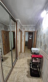 Продам двухкомнатную квартиру, Черемушки