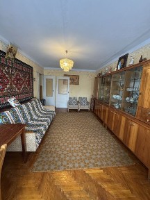 Продам трьох кімнатну чешку у м. Новий Розділ.