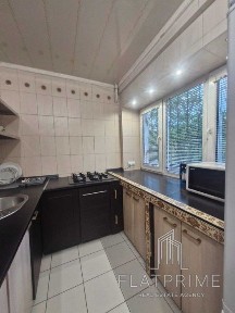 Продаж 2кімнатна квартира, 2 поверх, метро Голосіївська, пр-т Голосіївський