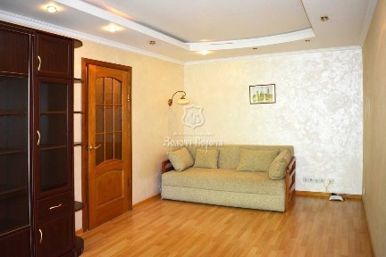 Київ, Метробудівська вул., 7
