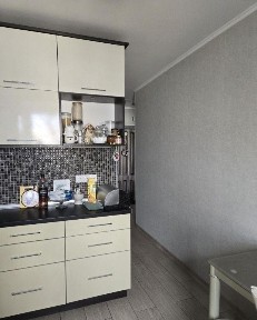 Продаж 1-кімнатної квартири 40 м², Сімона Петлюри вул.