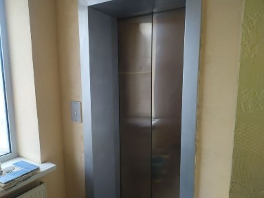 Продам торгівельно-офісні приміщення.