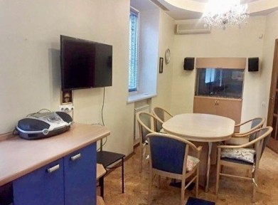Сдам 3 комн. Вознесеновский р-н.