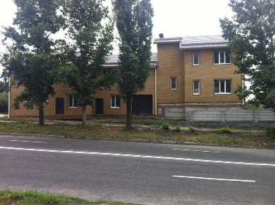 Продам Новый Таунхаус по ул. Щорса. Очень дёшево.