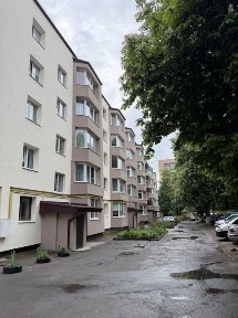 2-Кімнатна вул. Київська 28, район Автовокзал, 3-й поверх, Не кутова! Покращене планування.