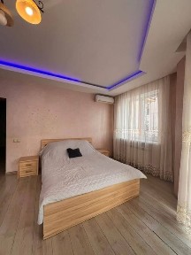 Продаж 2-ох кімнатної квартири м. Ужгород БОЗДОШ 90 кв м