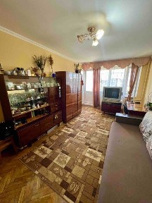 Продаж 1 кімнатної квартири площею 37 м кв., чеський проект. Мікрорайон Збоїща. З ремонтом (окрім санвузла) на 11 поверсі 12 поверхового будинку