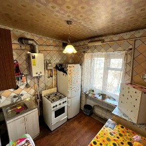 Продам затишну 2-х кімнатну кв., пр. О.Поля! Держпрограми -Так!