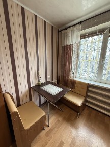 Продається 3к квартира (Б-р Краматорський, 31)