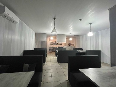 Оренда фасадного приміщення 64 м² + тераса. Район котеджів