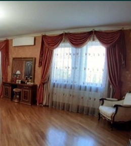 Оренда сучасного будинку в Обухові