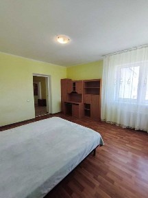 Оренда 2к квартири, ЖД Дарниця, Авторинок, Літвинського 64
