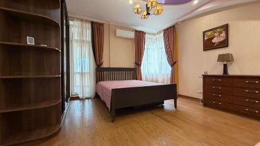 Оренда 1 к. кв. на Лесі Українки 7-Б, Печерськ, Кловська