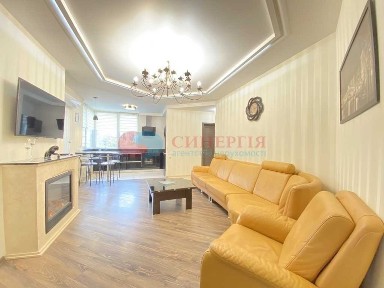 Оренда 4-кімнатної квартири 100 м², Мельникова, 51Б