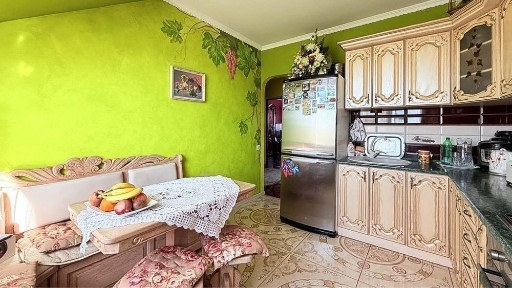 Продається дворівнева 3-кім квартира у центрі міста Дрогобича