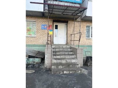 Магазин 62.2 м² з окремим входом | вул. Князів Сангушків, 105