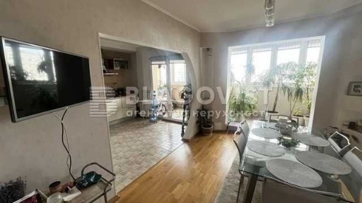 Продам 3 кімнатну квартиру Харківське шоссе 56, метро 