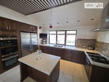 Продаж 2 поверхового будинку з верандою і ділянкою на 28 соток, 241.8 кв. м, 6 кімнат, на вул. Садова • ID 34176227