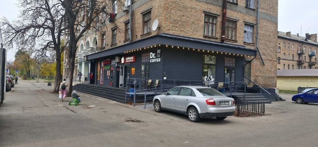 Продаж комерційного приміщення з орендарями - готовий орендний бізнес.