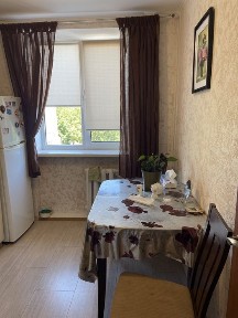 Сдам на 4-5 месяцев 2х ком. квартиру в р-не Таврии