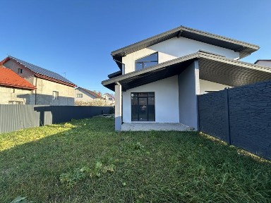 Продаж без% дуплекс з комунікаціями у с. Круглик, поруч озеро. Віта-Поштова