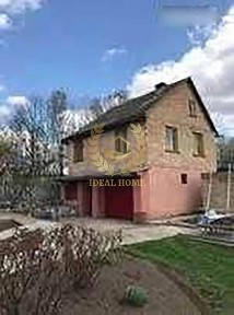 Продам 3х поверховий цегляний будинок Фастівський р-н, ст. Триліси