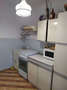 Продається 3 кімната квартира з гардиробною і кладовою у квартирі зроблений ремонт