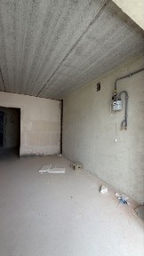 Здана 1кім в центрі міста, Височани