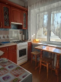 Оренда 1кв. біля м. Лівобережна, вул. Раїси Окіпної 7а