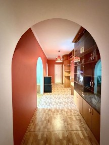 Київ, Дарницький, Ревуцького 5
