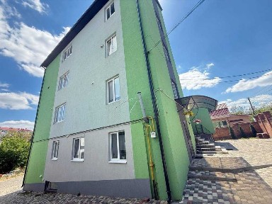 РОЗГЛЯДАЄМО ДЕРЖАВНІ ПРОГРАМИ! Пропонується до продажу простора 1-но кімнатна квартира по вул. Будівельників у сучасній новобудові р-н Старе місто.