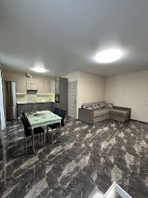 Євро 3к Гранд Бурже ТРЦ в будинку 76 м²