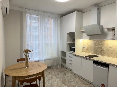 Київ, Шевченківський, вулиця Олеся Бердника 1В
