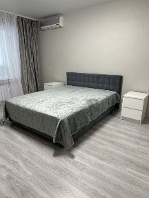 Київ, Дарницький, вулиця Ревуцького 13