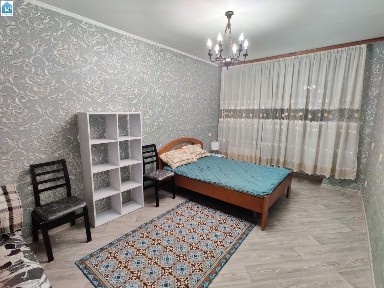Київ, Драгоманова вул., 31