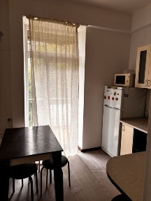 Київ, Печерський, вулиця Басейна 17