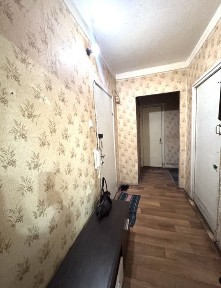 Продается 2 ком квартира в Осипенковском р-не по ул Звенигородская