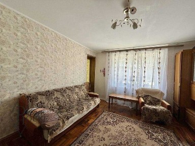 Продаж 2 кімнатної квартири чеського типу