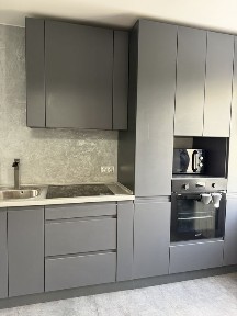 Продам 3х кв Ао с мебелью техникой работаем по сертификатам