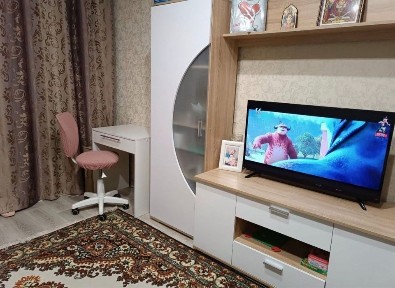 Продам 3-х кімнатну поряд з центром, 3-й поверх