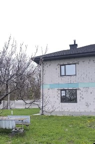 Пр-т. НАУКИ, 65! Новый дом! С красивым большим участком ! Шикарное расположение!