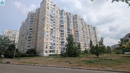 Киев, Петра Григоренко просп., 3А