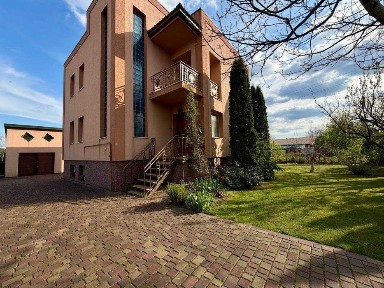 Продам Будинок в передмісті с Обарів 135 м2 4 кім 20 сот. 149 000