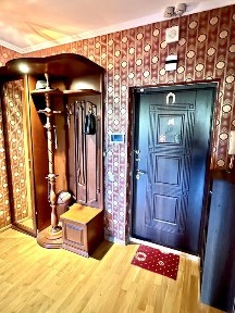 Київ, Печерський, вулиця Голосіївська 13