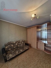 Продаєтся 1 к. квартира в центральній частині міста.