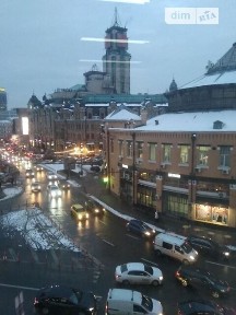 Київ, Бессарабська пл., 5